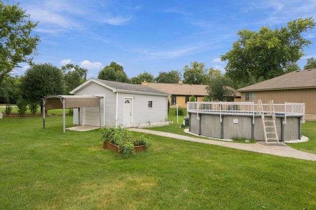 14101 E Laramie Court, Crestwood, IL 60418