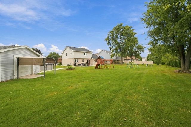14101 E Laramie Court, Crestwood, IL 60418