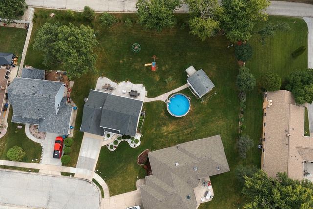 14101 E Laramie Court, Crestwood, IL 60418