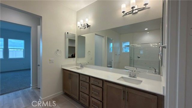 6438 Castle Crags Avenue, Hesperia, CA 92345