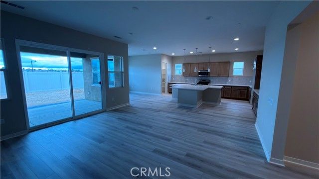 6438 Castle Crags Avenue, Hesperia, CA 92345