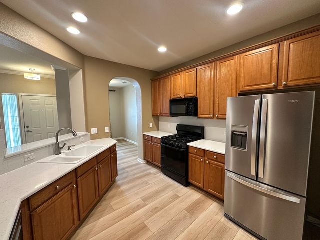 7708 San Felipe BLVD 8, Austin, TX 78729
