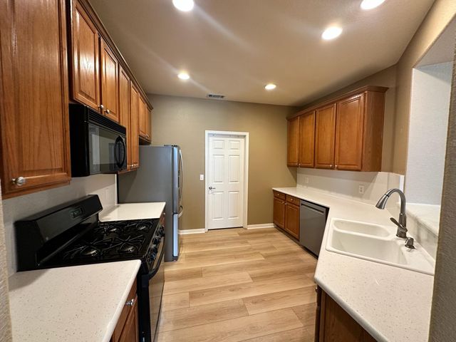 7708 San Felipe BLVD 8, Austin, TX 78729