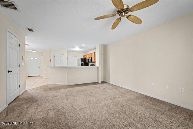 8550 ARGYLE BUSINESS Loop 306, Jacksonville, FL 32244