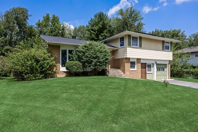 38 KNOLLWOOD DR, Cherry Hill, NJ 08002