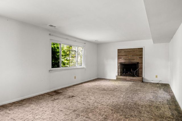 38 KNOLLWOOD DR, Cherry Hill, NJ 08002