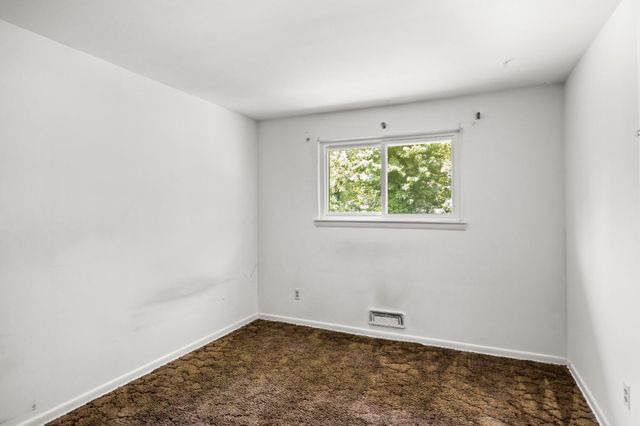 38 KNOLLWOOD DR, Cherry Hill, NJ 08002