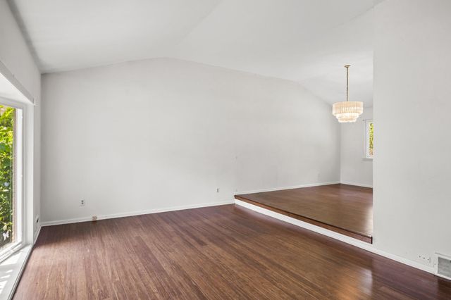 38 KNOLLWOOD DR, Cherry Hill, NJ 08002