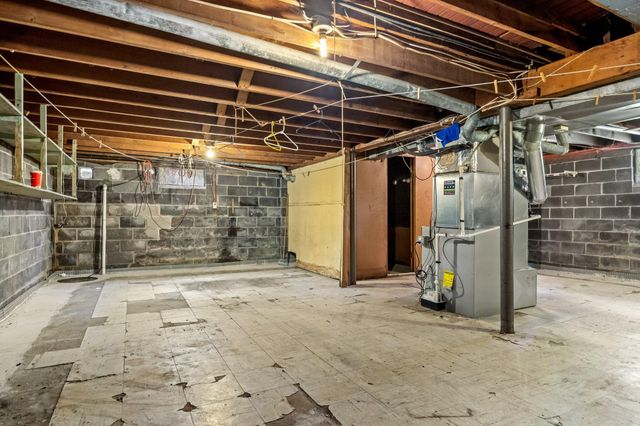 38 KNOLLWOOD DR, Cherry Hill, NJ 08002
