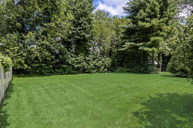 38 KNOLLWOOD DR, Cherry Hill, NJ 08002