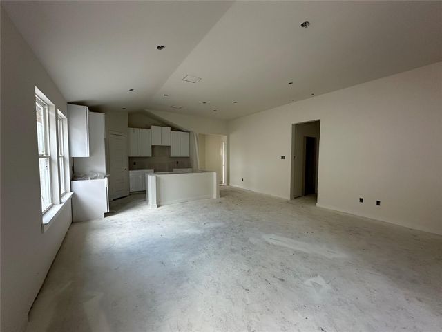 3126 Emerald Hills Dr, Angleton, TX 77515