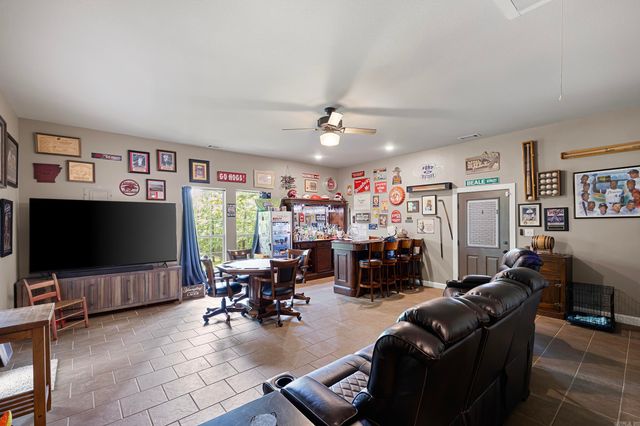 9 Rosemary Ln, Clarksville, AR 72830
