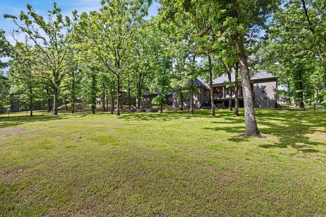9 Rosemary Ln, Clarksville, AR 72830