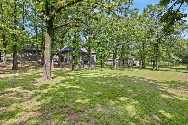 9 Rosemary Ln, Clarksville, AR 72830