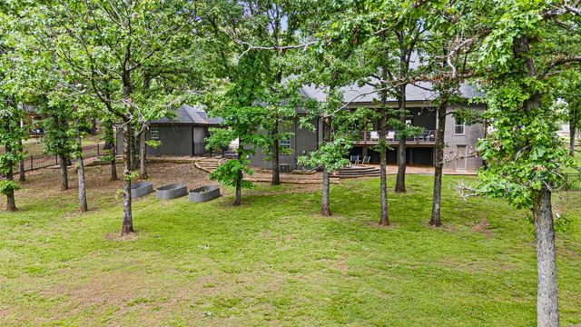 9 Rosemary Ln, Clarksville, AR 72830