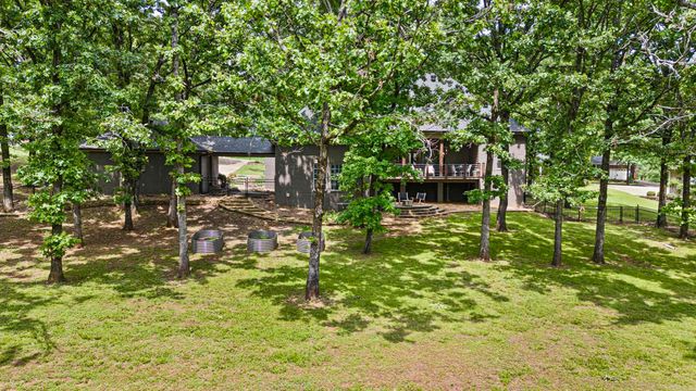 9 Rosemary Ln, Clarksville, AR 72830