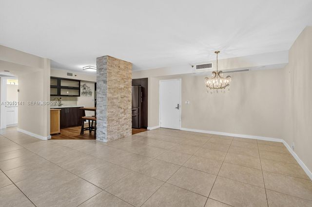 3500 Mystic Pointe Drive 302, Aventura, FL 33180
