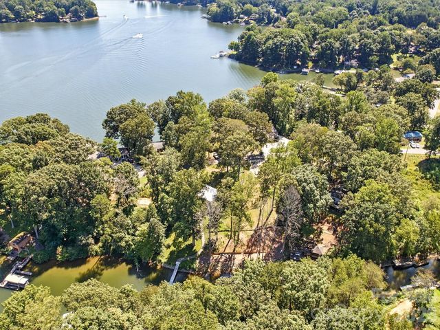 3748 Landmark Drive, Sherrills Ford, NC 28673