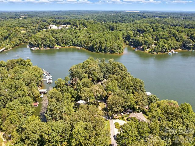 3748 Landmark Drive, Sherrills Ford, NC 28673