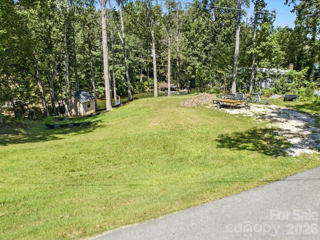 3748 Landmark Drive, Sherrills Ford, NC 28673