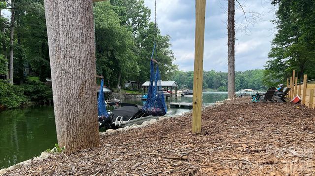 3748 Landmark Drive, Sherrills Ford, NC 28673