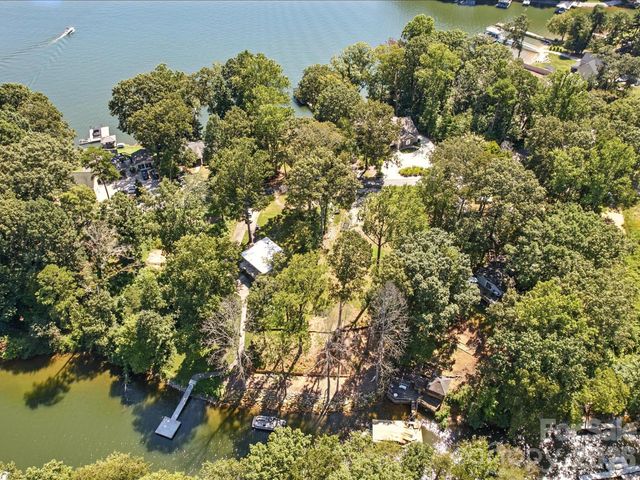 3748 Landmark Drive, Sherrills Ford, NC 28673