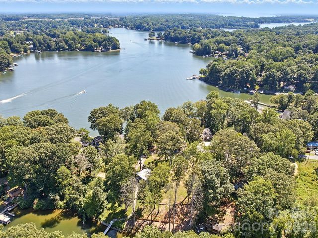 3748 Landmark Drive, Sherrills Ford, NC 28673