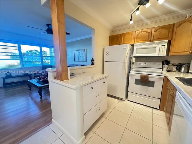 1009 Harwood C 1009 1009, Deerfield Beach, FL 33442