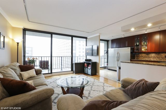 3150 N SHERIDAN Road 24B, Chicago, IL 60657