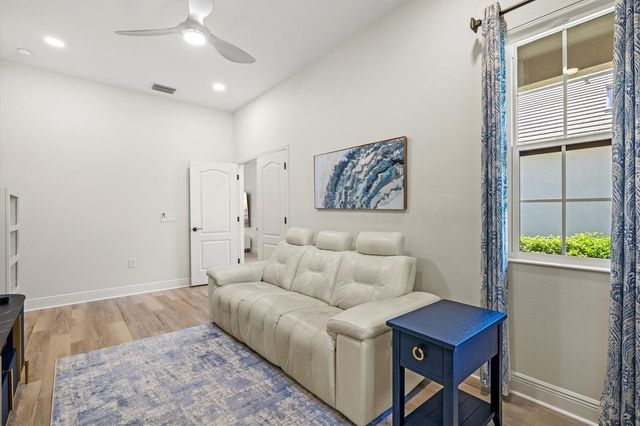 11909 HUNTERS CREEK ROAD, Venice, FL 34293