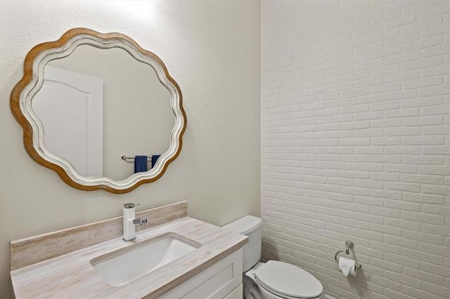 11909 HUNTERS CREEK ROAD, Venice, FL 34293