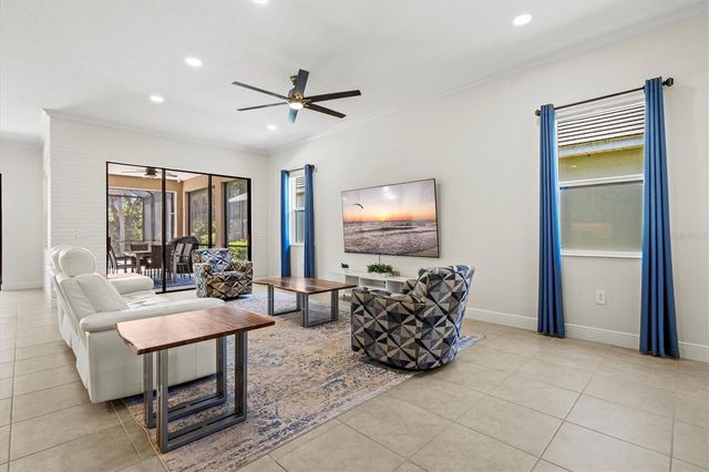 11909 HUNTERS CREEK ROAD, Venice, FL 34293