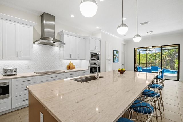 11909 HUNTERS CREEK ROAD, Venice, FL 34293