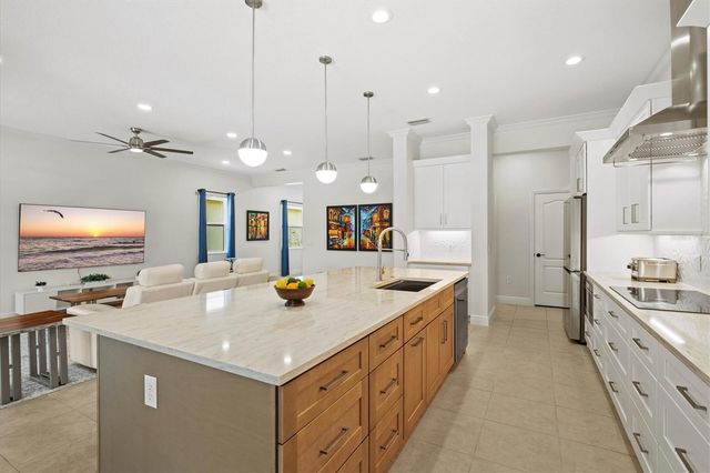 11909 HUNTERS CREEK ROAD, Venice, FL 34293