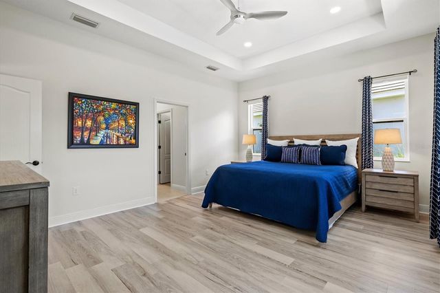 11909 HUNTERS CREEK ROAD, Venice, FL 34293