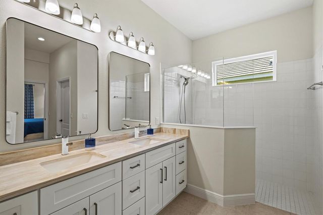 11909 HUNTERS CREEK ROAD, Venice, FL 34293