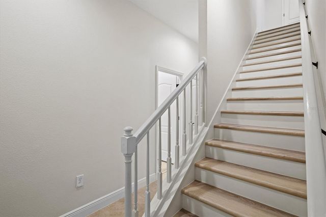 11909 HUNTERS CREEK ROAD, Venice, FL 34293