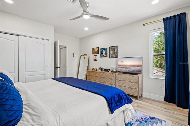 11909 HUNTERS CREEK ROAD, Venice, FL 34293