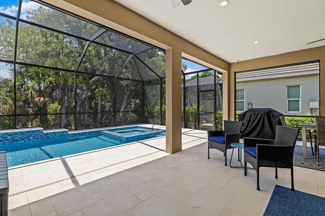 11909 HUNTERS CREEK ROAD, Venice, FL 34293