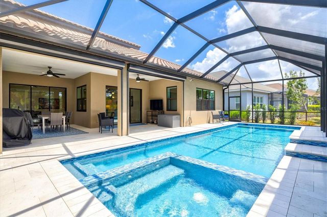 11909 HUNTERS CREEK ROAD, Venice, FL 34293
