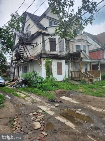 823 CARTERET AVE, Trenton, NJ 08618