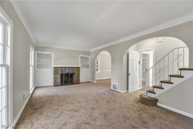 1031 Pennfield Road, Cleveland Heights, OH 44121