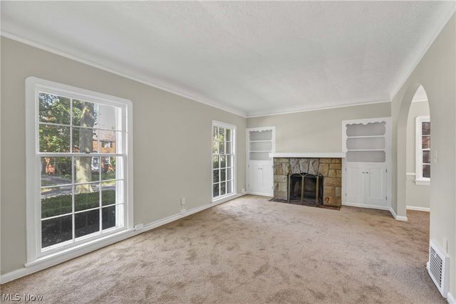 1031 Pennfield Road, Cleveland Heights, OH 44121