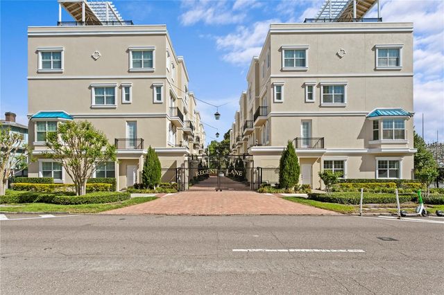 412 REGENT LANE N, St Petersburg, FL 33701