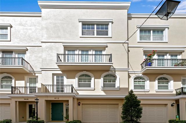 412 REGENT LANE N, St Petersburg, FL 33701