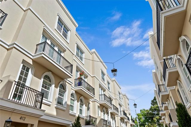 412 REGENT LANE N, St Petersburg, FL 33701