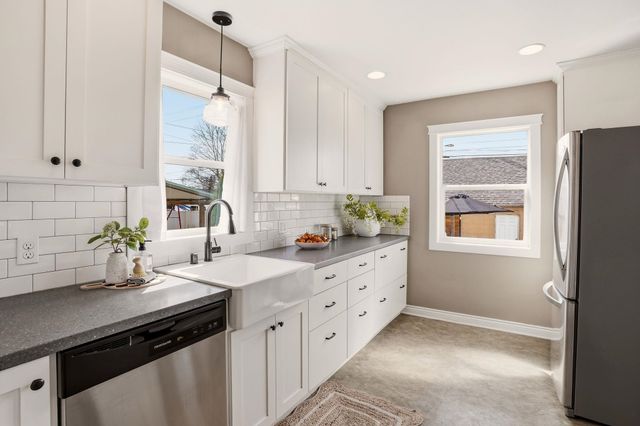 5017 N Post St, Spokane, WA 99205