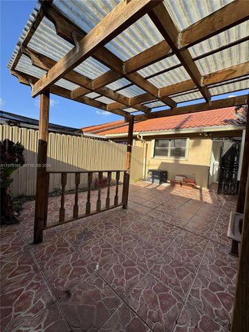 19750 Cypress Ct, Hialeah, FL 33015