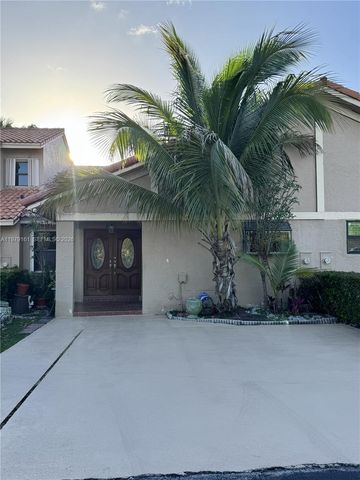 19750 Cypress Ct, Hialeah, FL 33015