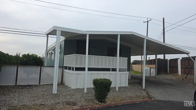 33 Tee Lane, Bakersfield, CA 93308